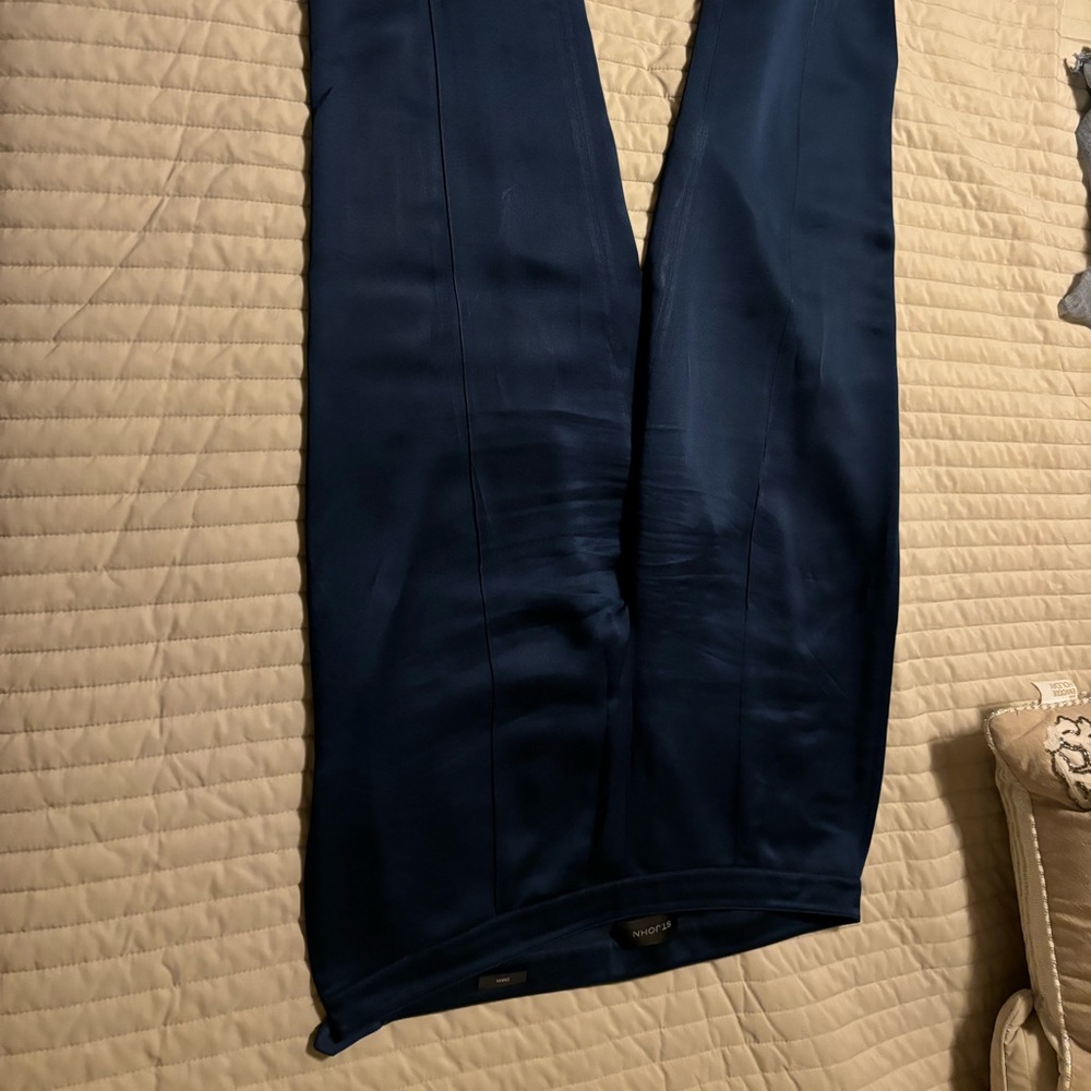 ST John’s navy pants excellent condition